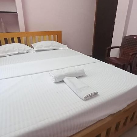 Thiru Arunai Guest House Tiruvannamalai Ngoại thất bức ảnh