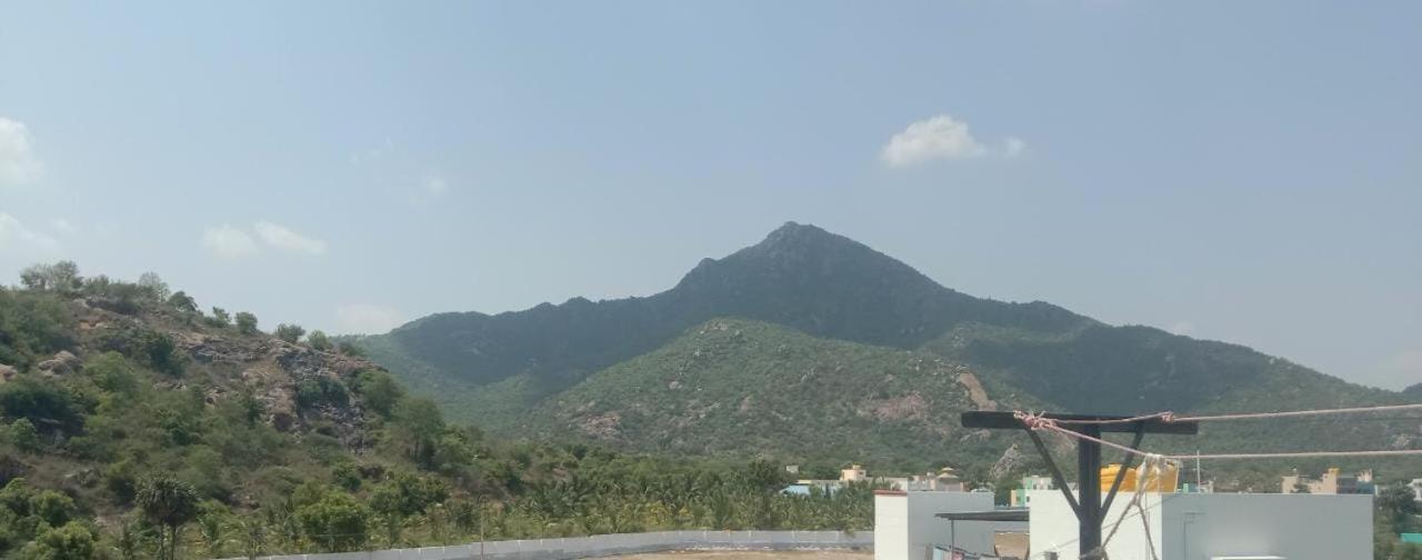 Thiru Arunai Guest House Tiruvannamalai Ngoại thất bức ảnh
