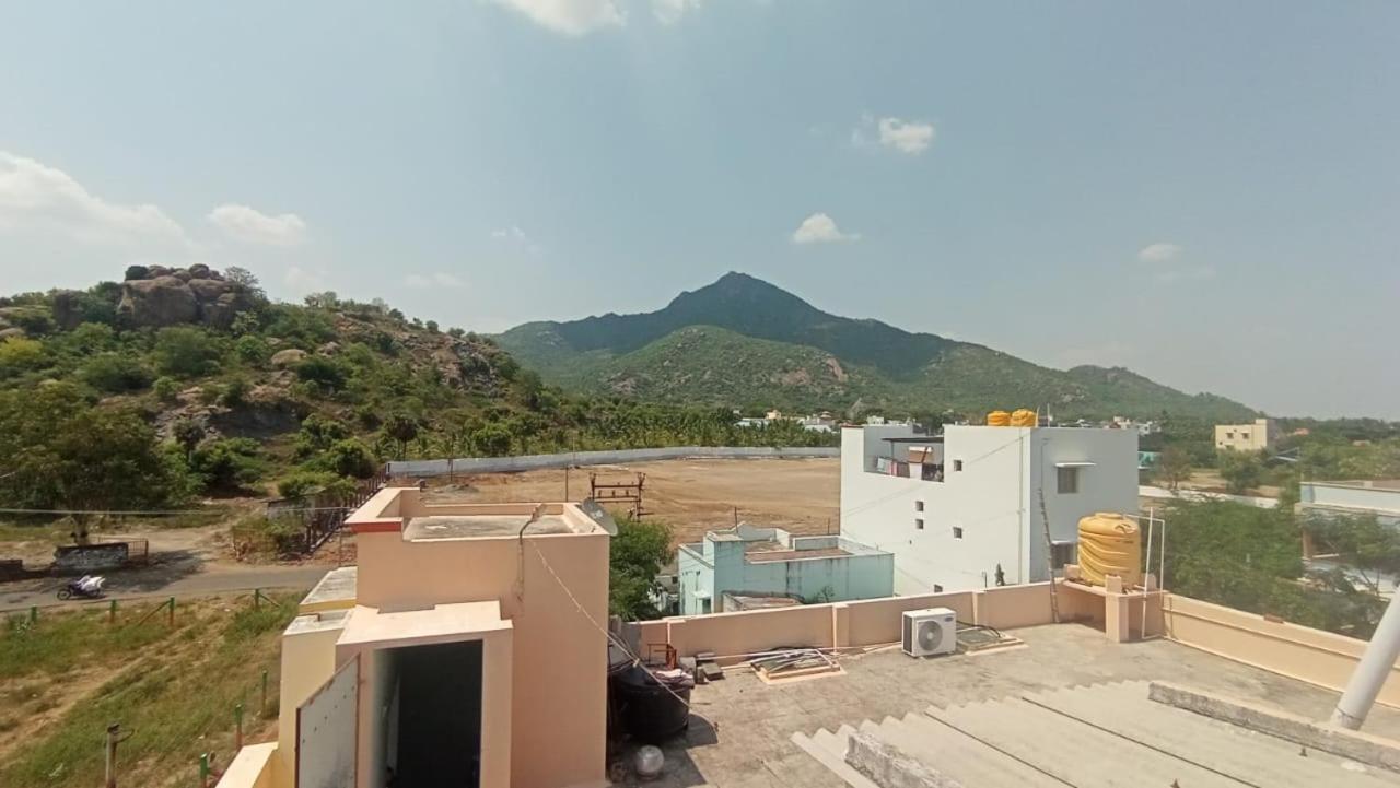 Thiru Arunai Guest House Tiruvannamalai Ngoại thất bức ảnh