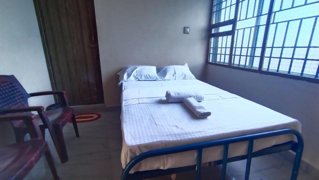 Thiru Arunai Guest House Tiruvannamalai Ngoại thất bức ảnh